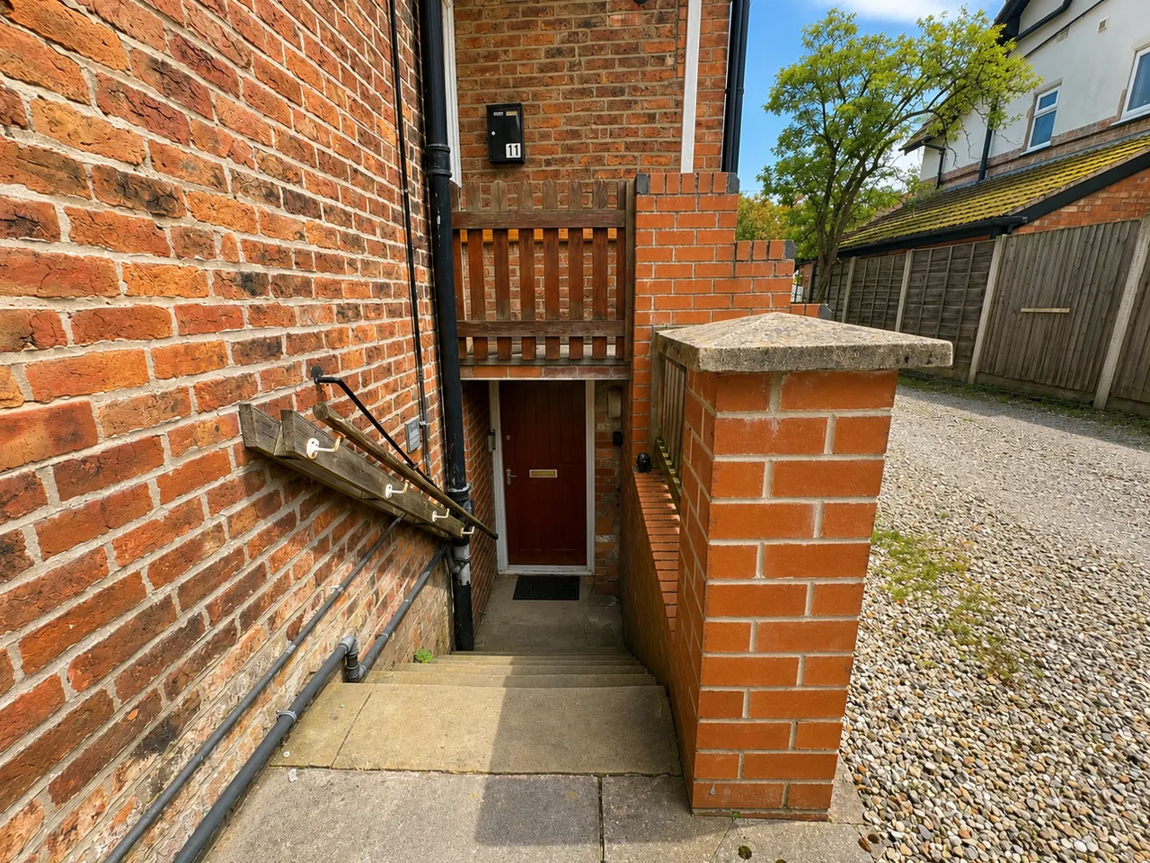 Alexandra Road, Sale, M33, photo 3
