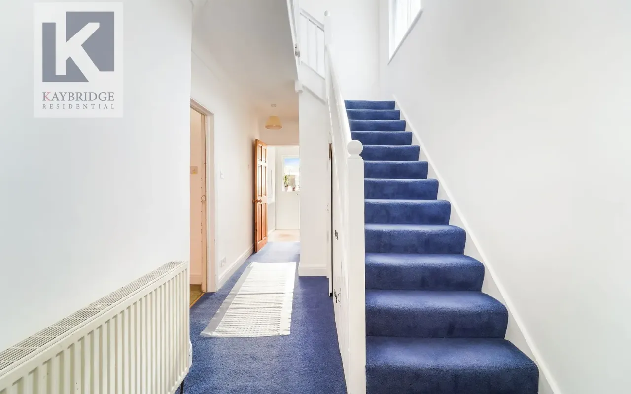 Bradstock Road, Epsom, KT17, photo 9