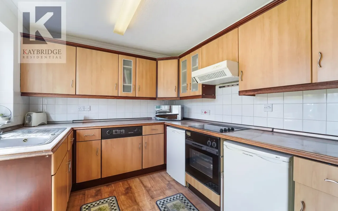 Bradstock Road, Epsom, KT17, photo 4