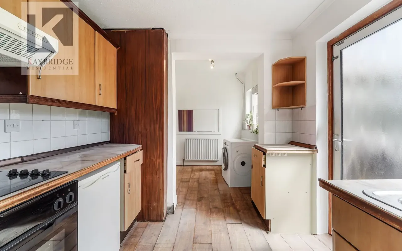 Bradstock Road, Epsom, KT17, photo 7