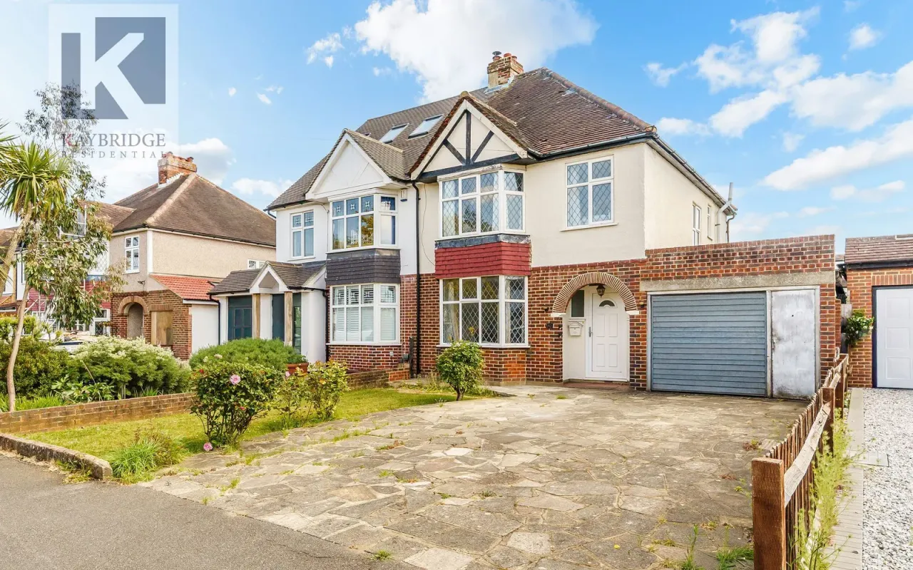 Bradstock Road, Epsom, KT17, photo 15