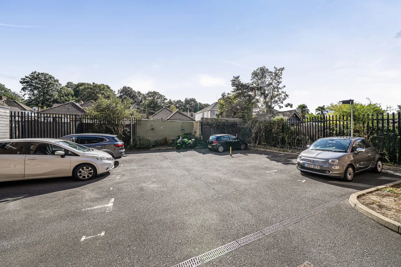 Penpool Lane, DA16, photo 12