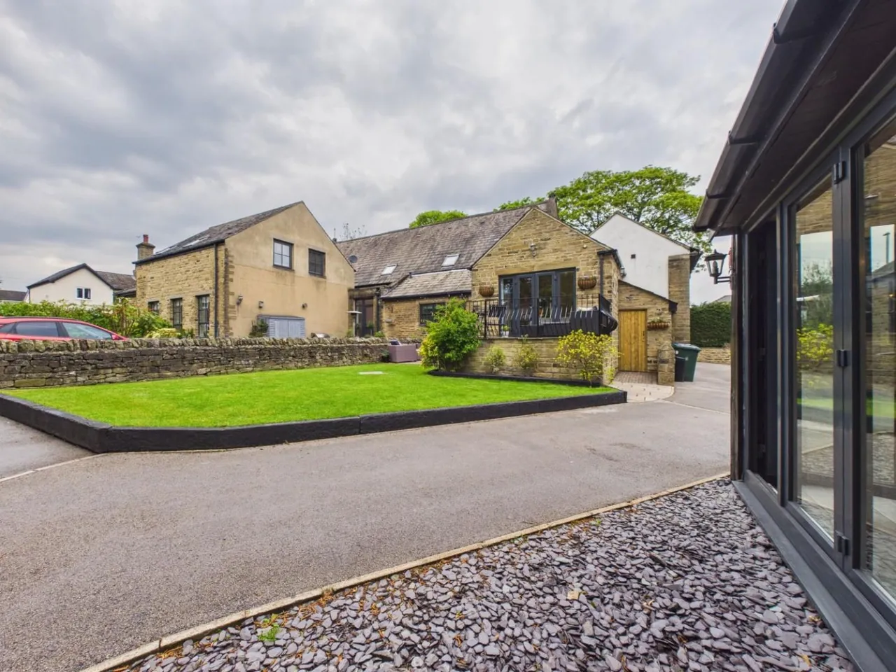 Otley Road, Eldwick, BD16, photo 41