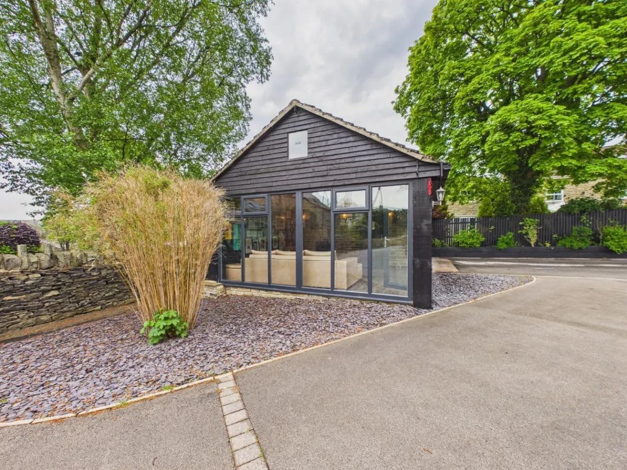 Otley Road, Eldwick, BD16, photo 51