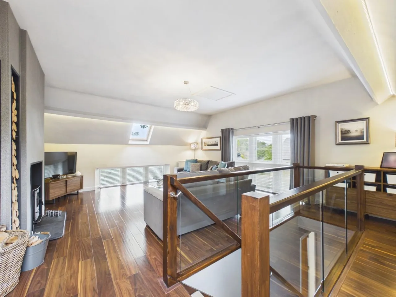 Otley Road, Eldwick, BD16, photo 7