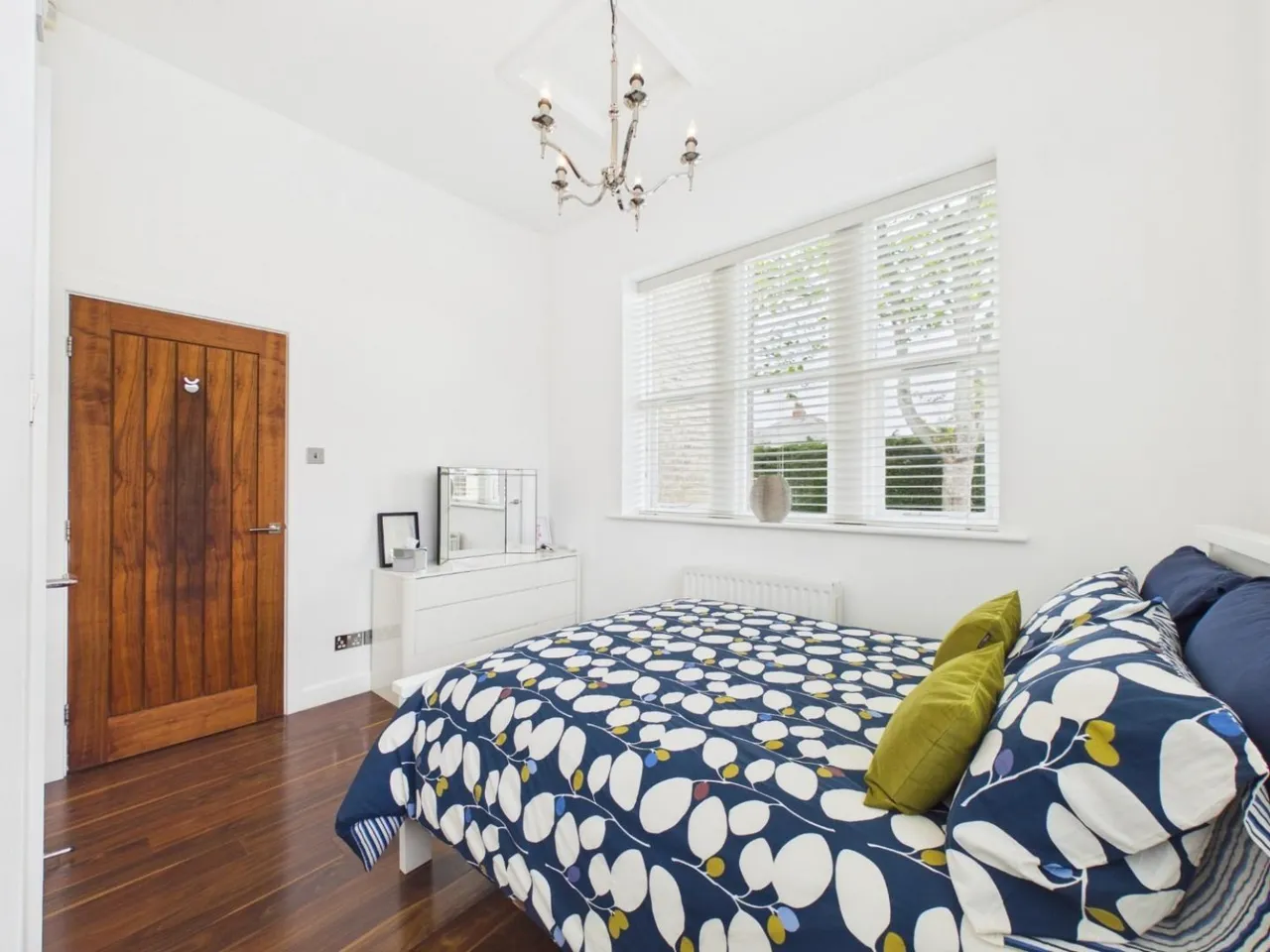 Otley Road, Eldwick, BD16, photo 21