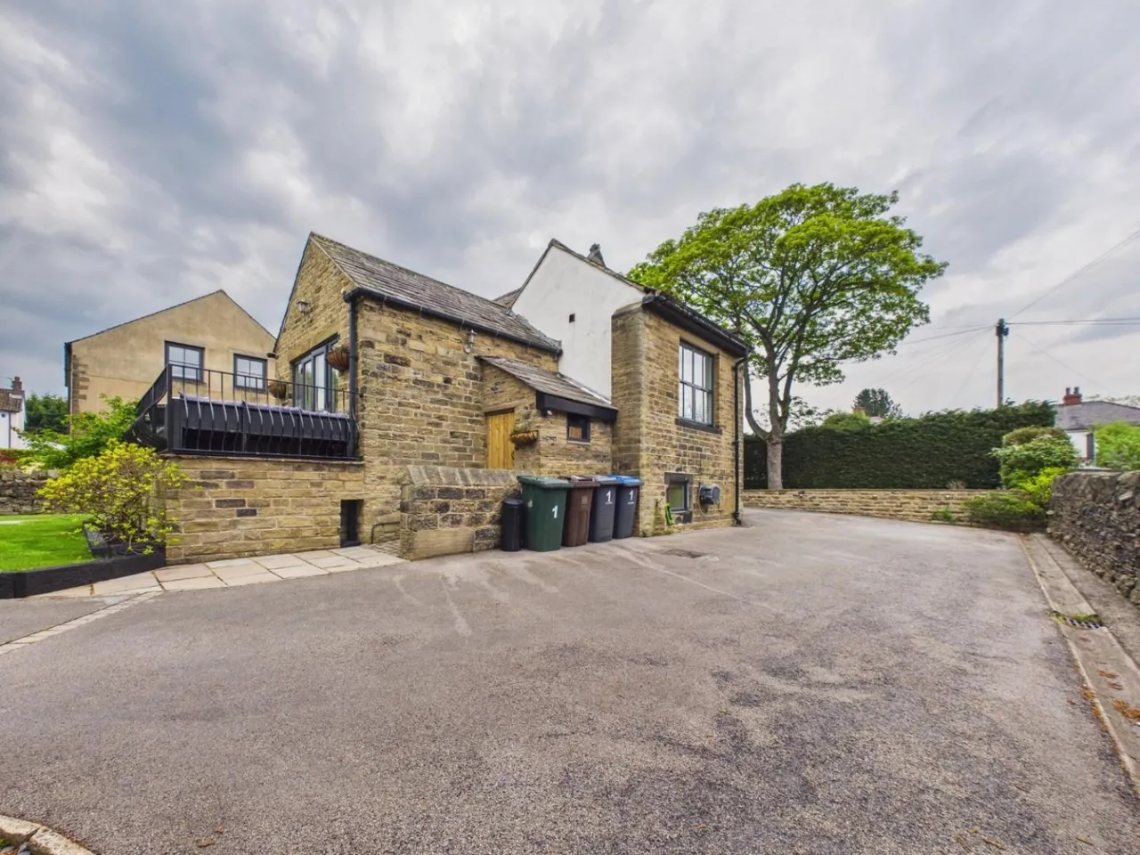 Otley Road, Eldwick, BD16, photo 43