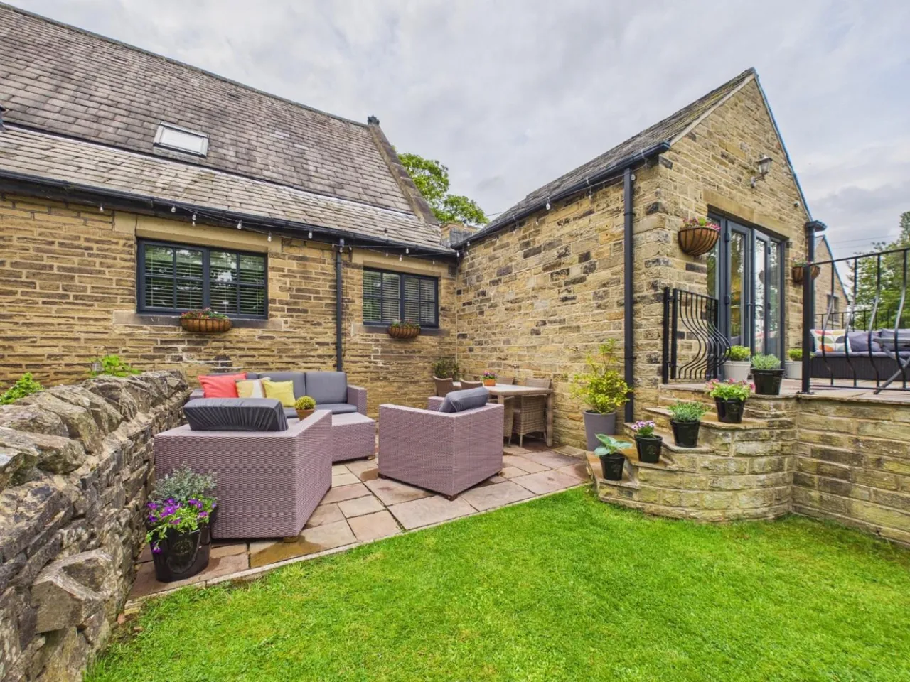 Otley Road, Eldwick, BD16, photo 35