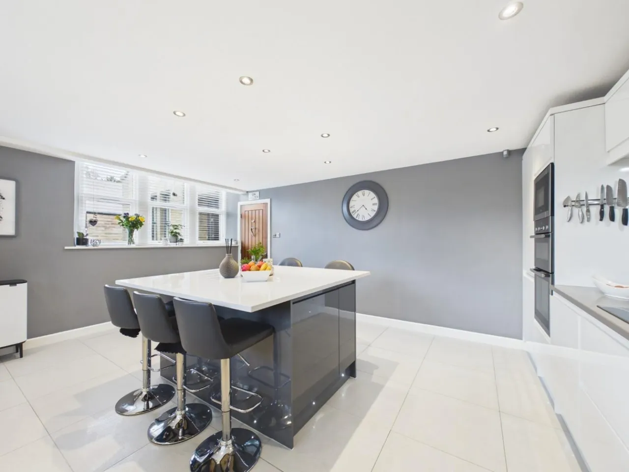 Otley Road, Eldwick, BD16, photo 14