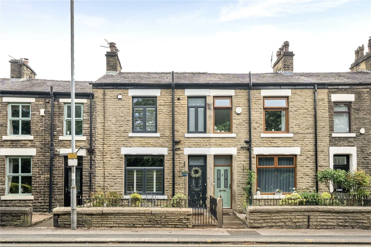 3 bed house for sale, Turton Road, Bolton, BL2