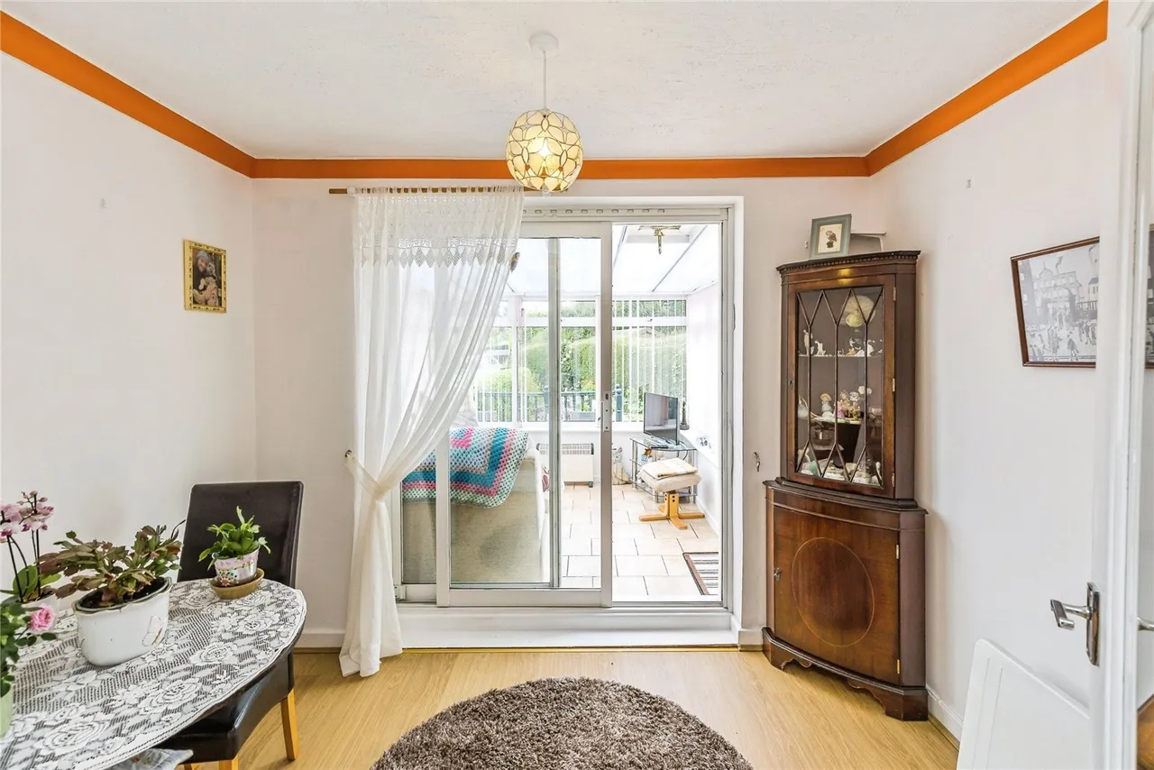 Prospect Drive, Coedpoeth, LL11, photo 4