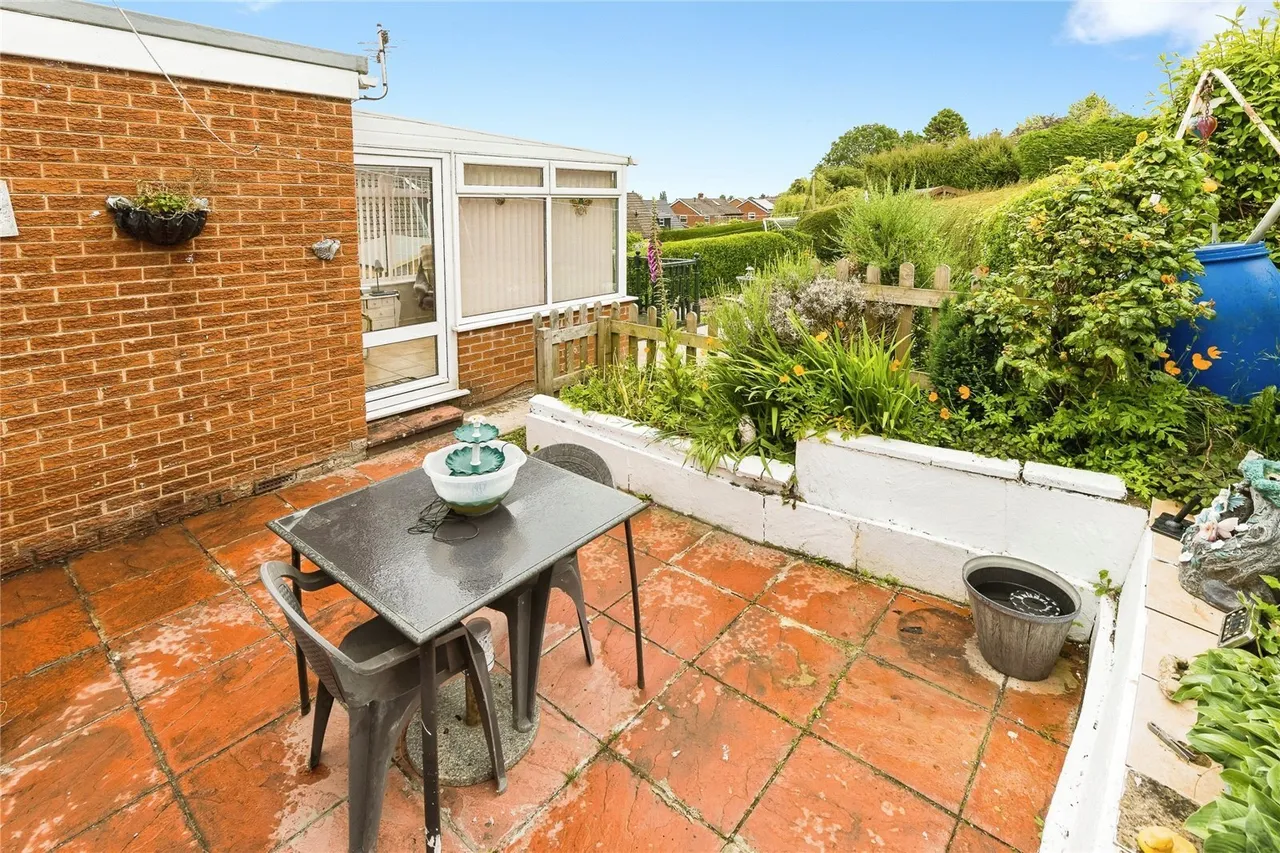 Prospect Drive, Coedpoeth, LL11, photo 23