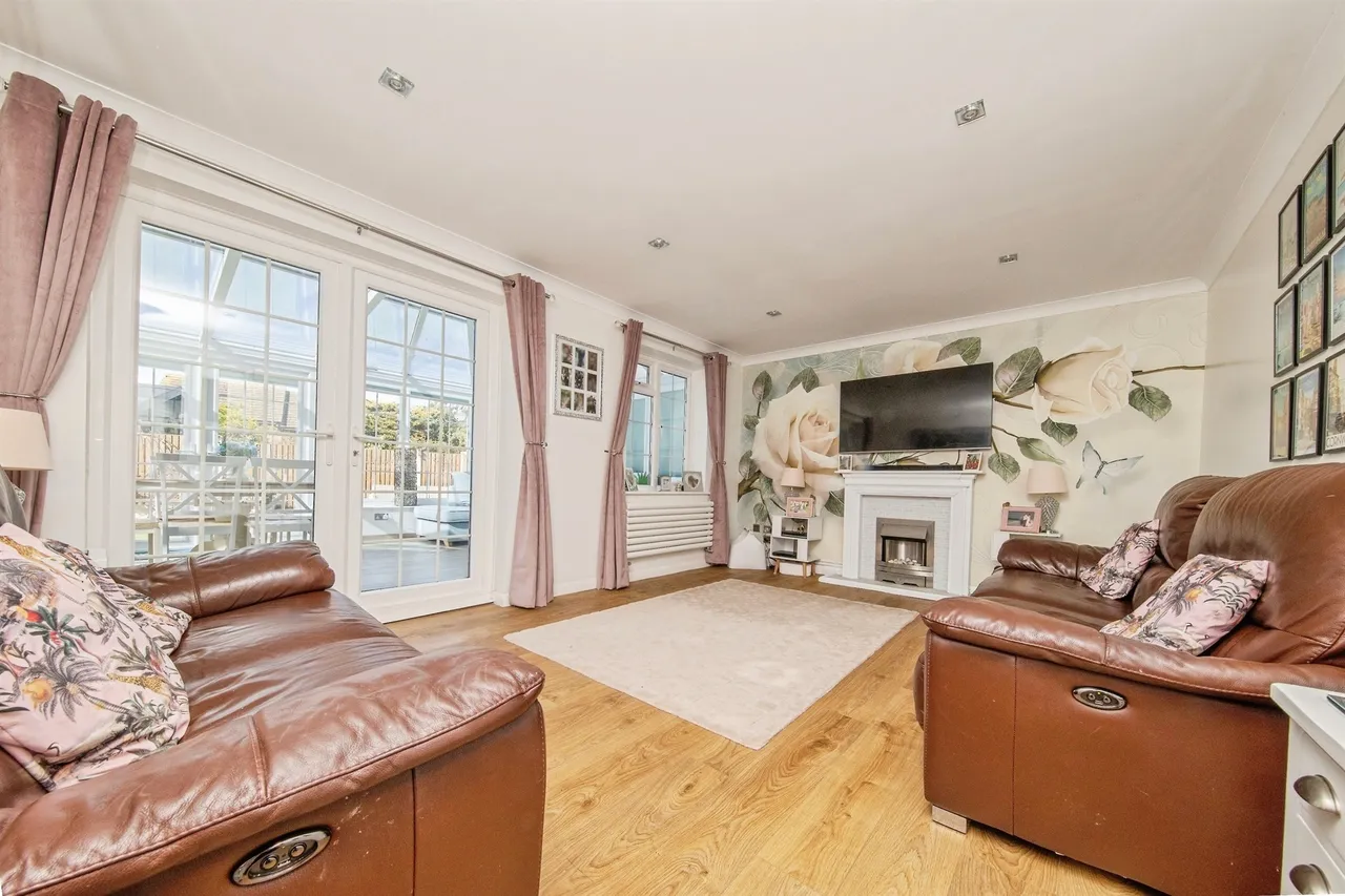 Dunthorpe Road, CLACTON-ON-SEA, photo 2