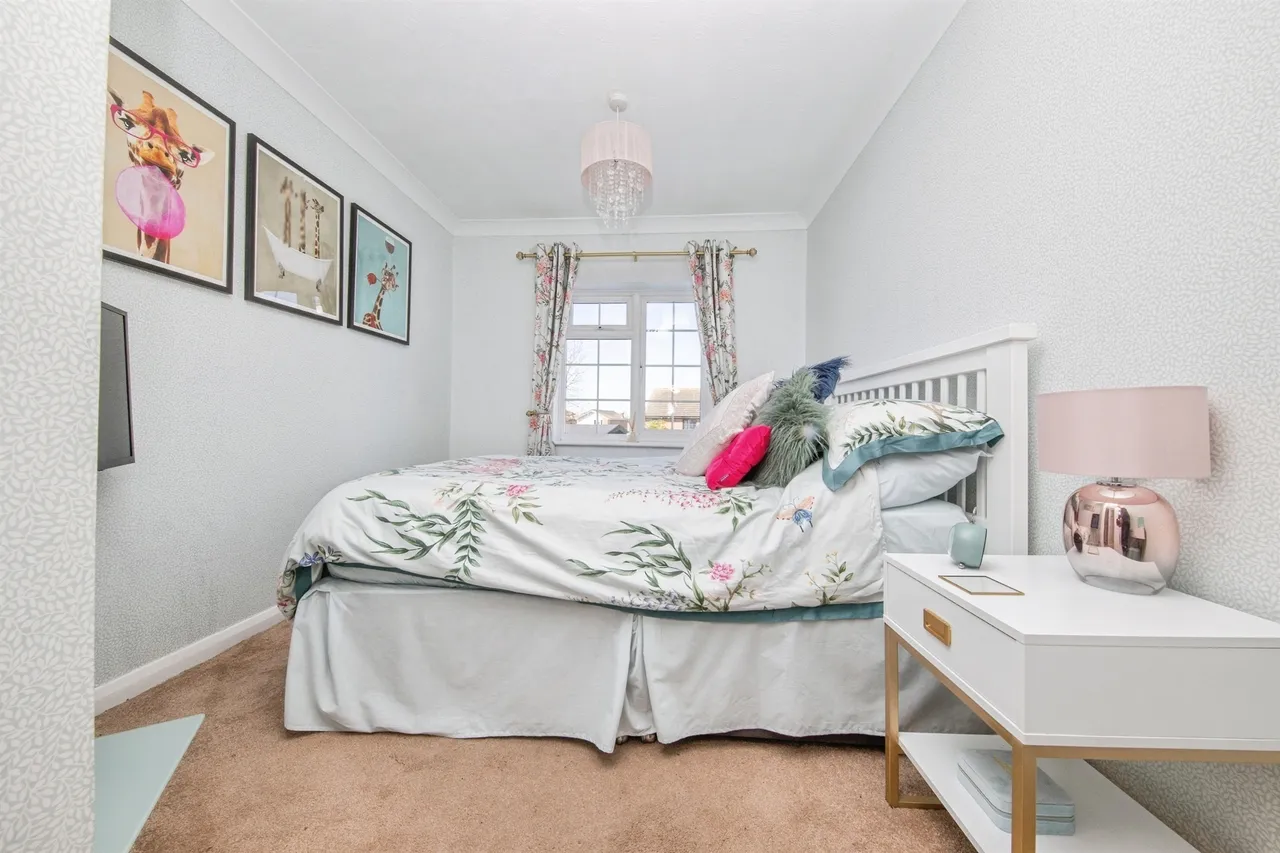 Dunthorpe Road, CLACTON-ON-SEA, photo 11