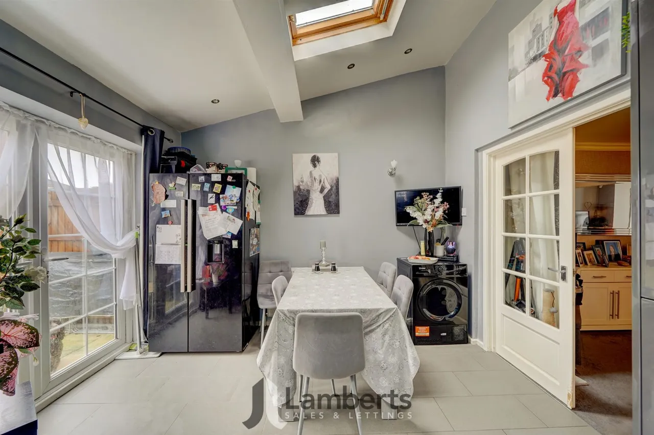 24 Painswick Close, Redditch, photo 3