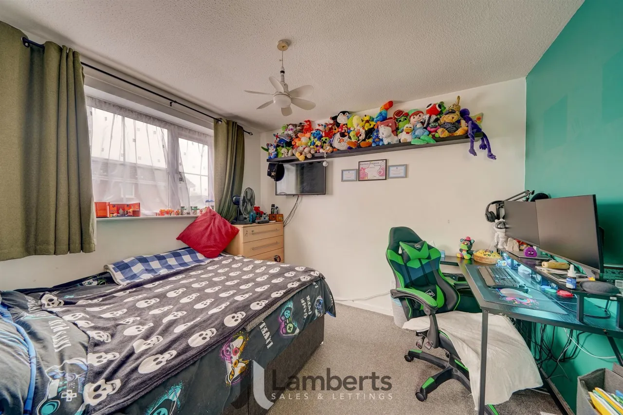 24 Painswick Close, Redditch, photo 11