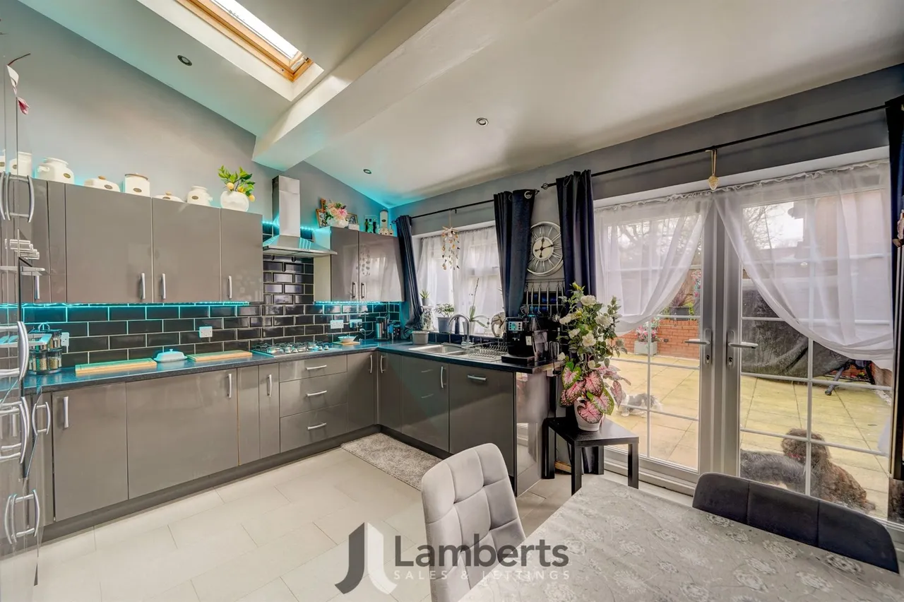 24 Painswick Close, Redditch, photo 17
