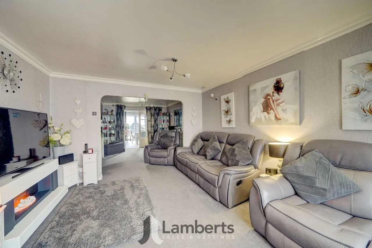 24 Painswick Close, Redditch, photo 16