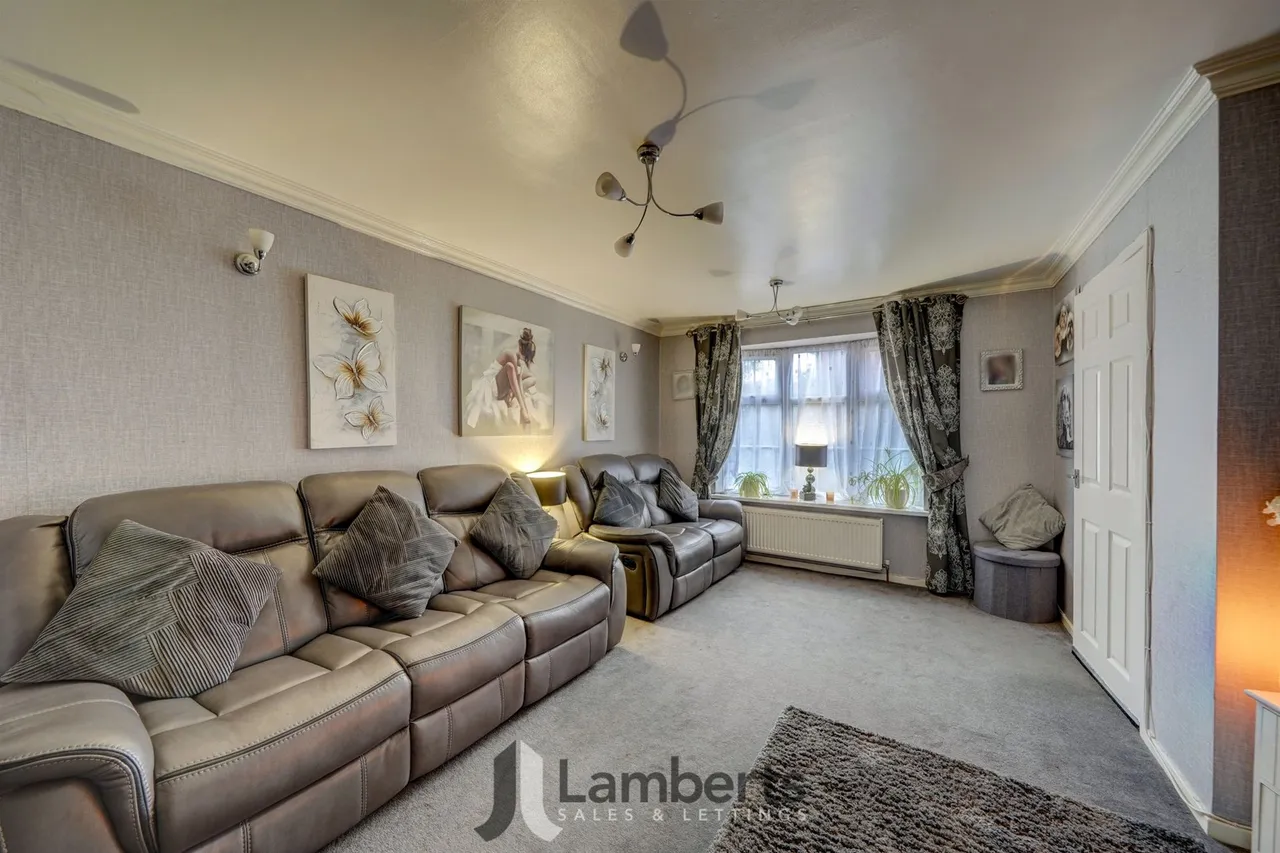 24 Painswick Close, Redditch, photo 22