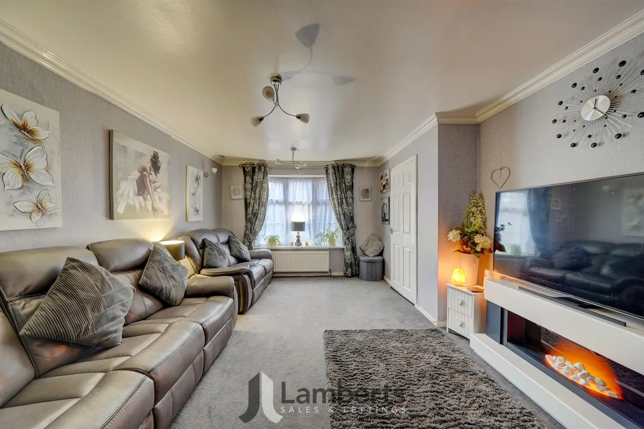 24 Painswick Close, Redditch, photo 21