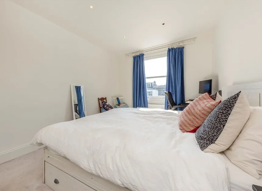 Antrobus Road, Chiswick, W4, photo 5