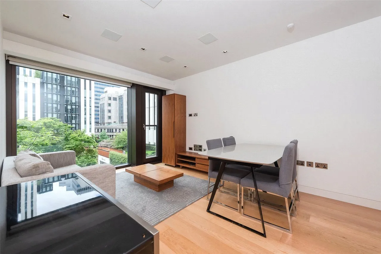 1 bed flat for sale, Wood Street, London Wall, EC2Y