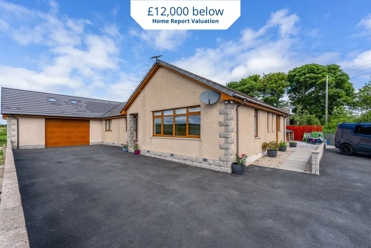 4 bed house for sale, Shekinah, Tyrie, AB43