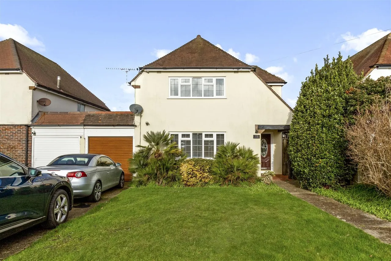 3 bed house for sale — Drummond Road, Goring-By-Sea, Worthing