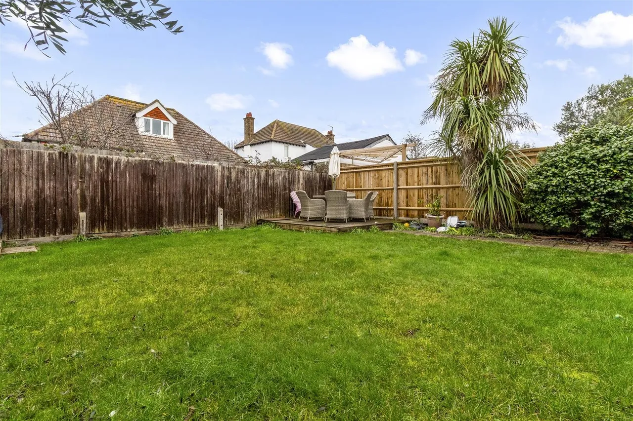 Drummond Road, Goring-By-Sea, Worthing, photo 22