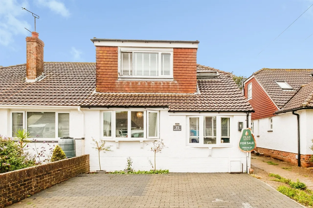 4 bed house for sale, Boundary Road, Lancing, BN15