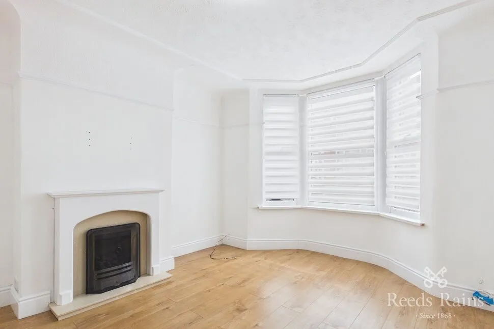 Stormont Road, Liverpool, Merseyside, L19, photo 2