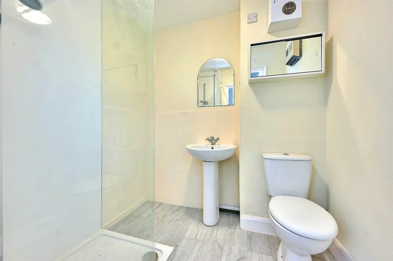 Farmadine House Saffron Walden, CB11, photo 8