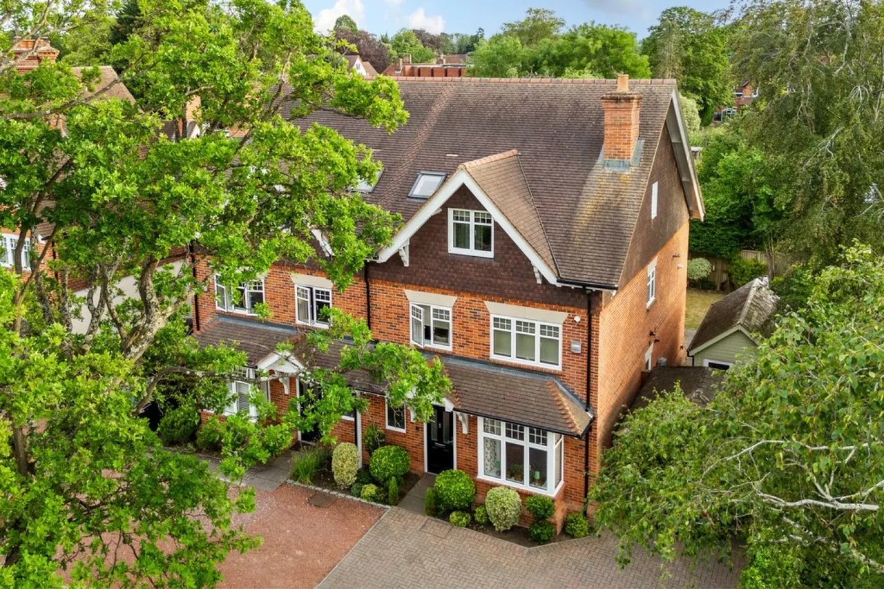 4 bed house for sale, Easthampstead Road, Wokingham, RG40