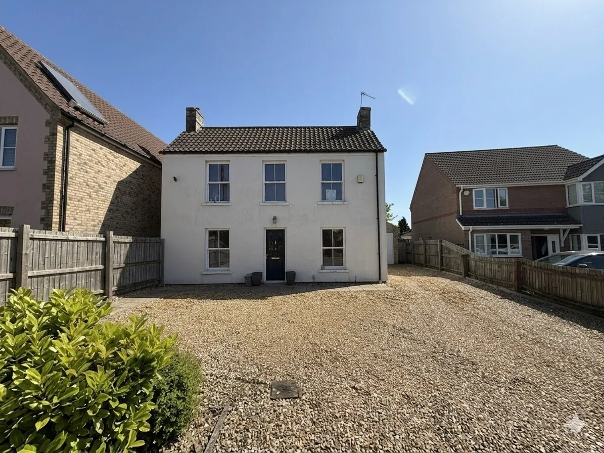 3 bed house for sale — Mill Road, Lakenheath, Brandon