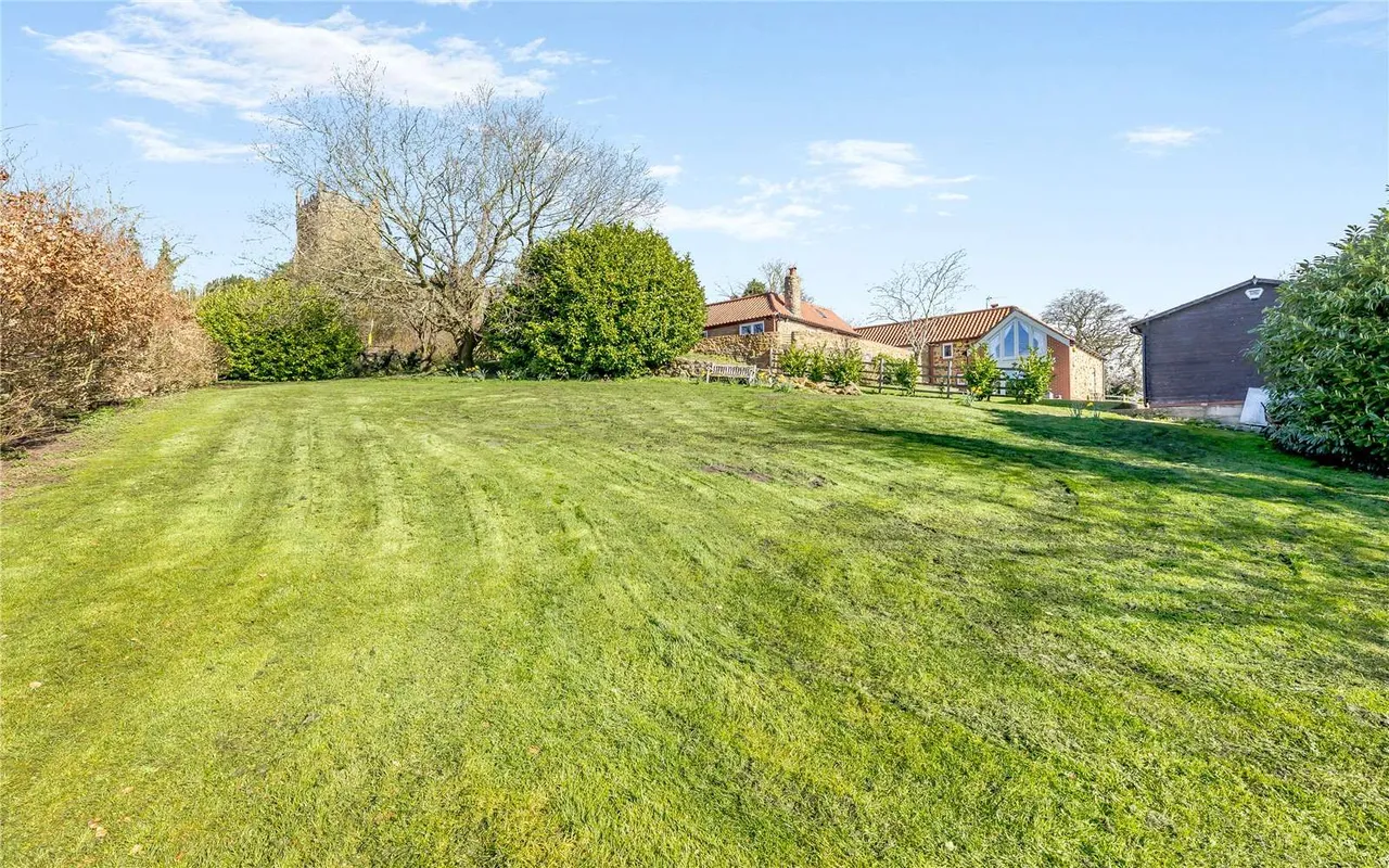 Barn Cottage, Rasen Road, Tealby, Market Rasen, LN8 3XL, photo 4