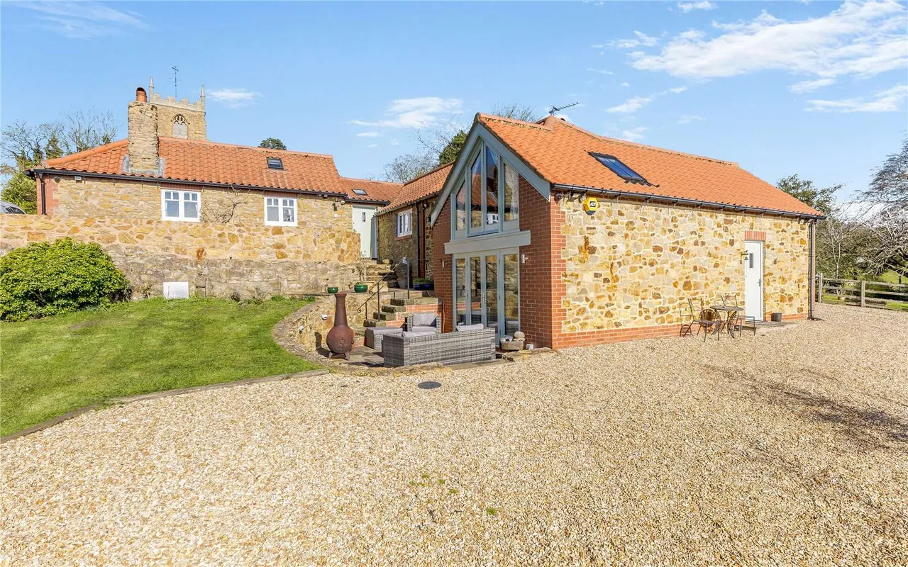 Barn Cottage, Rasen Road, Tealby, Market Rasen, LN8 3XL, photo 3