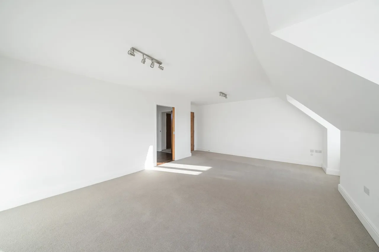 Whitchurch Lane, Edgware, HA8, photo 20