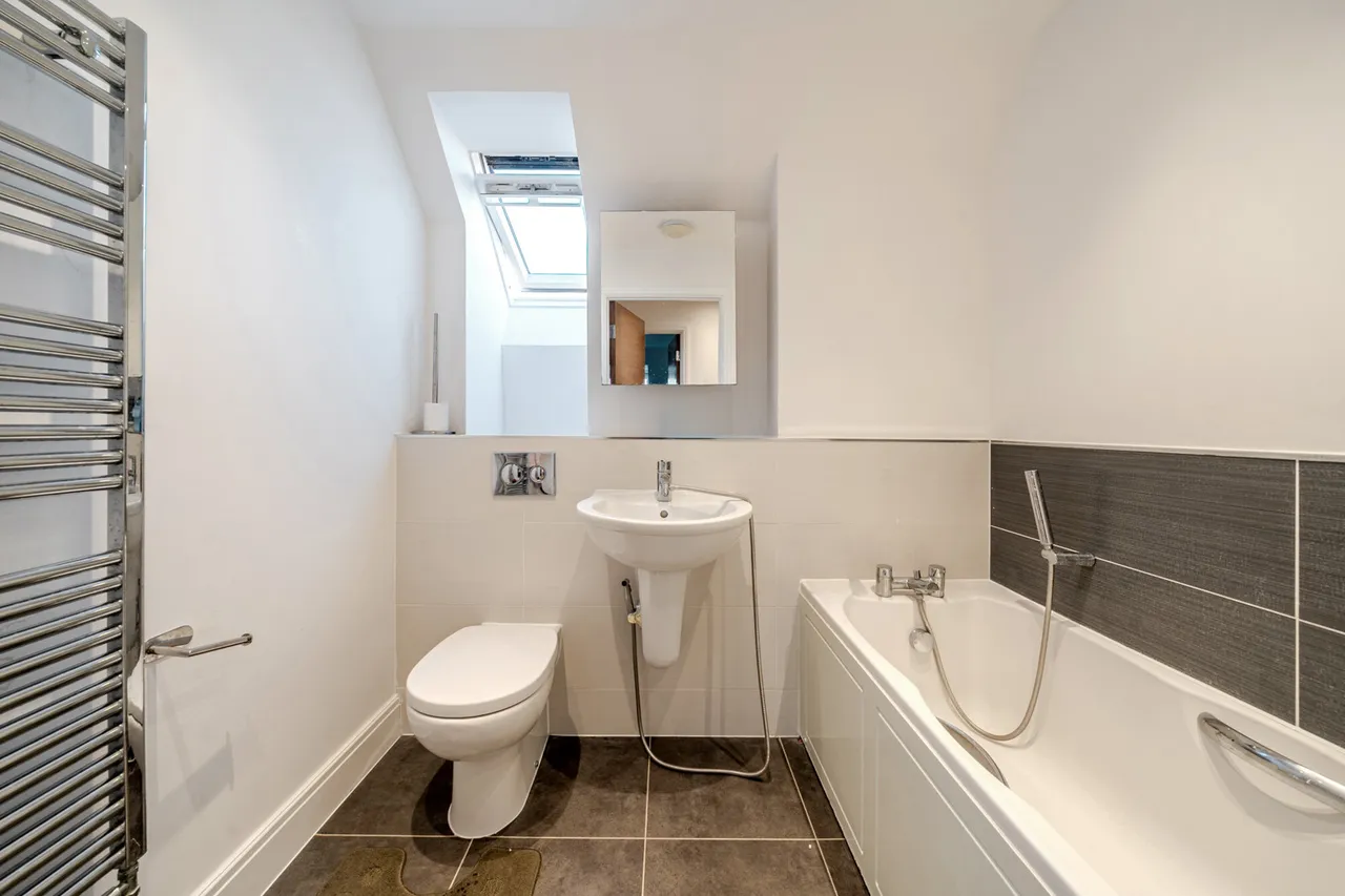 Whitchurch Lane, Edgware, HA8, photo 6