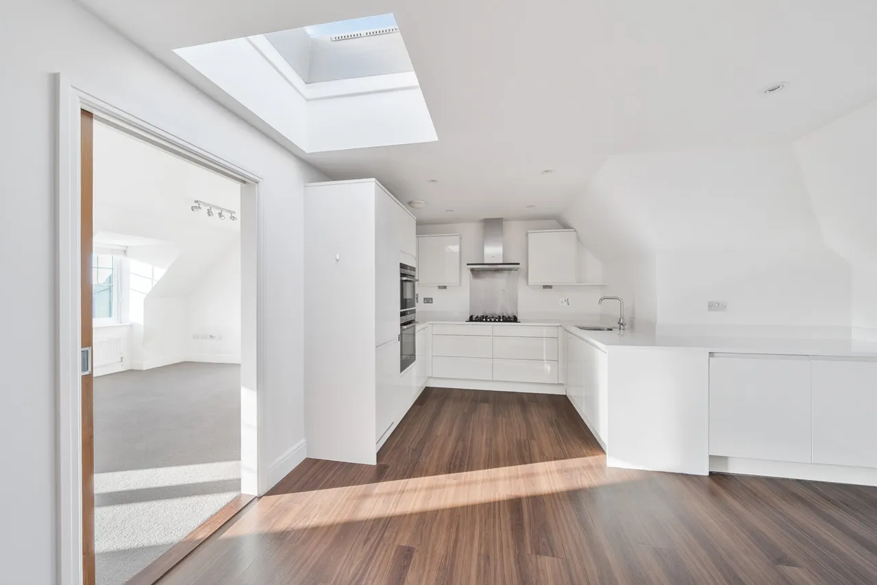 Whitchurch Lane, Edgware, HA8, photo 24