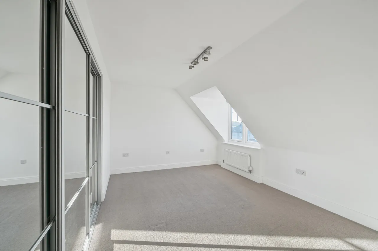 Whitchurch Lane, Edgware, HA8, photo 16