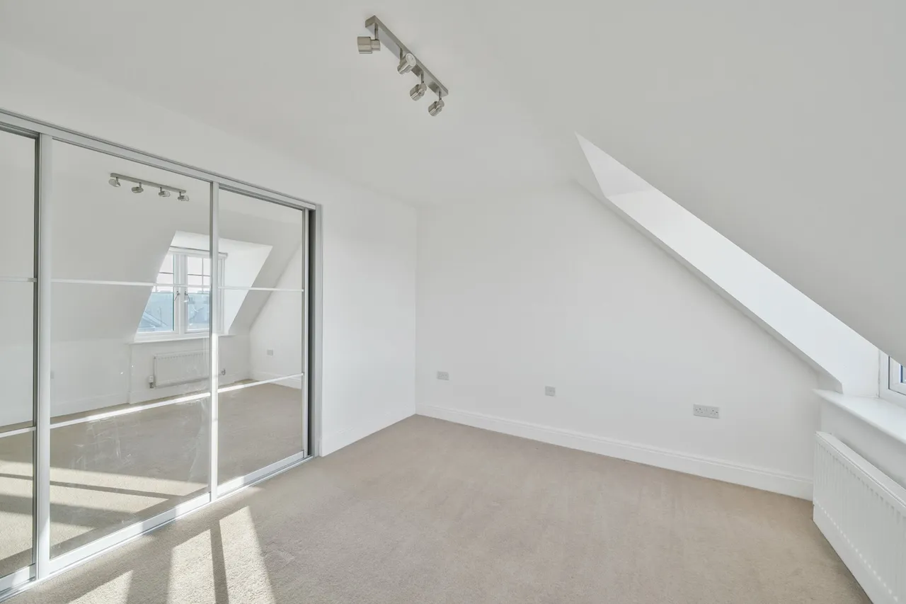 Whitchurch Lane, Edgware, HA8, photo 5