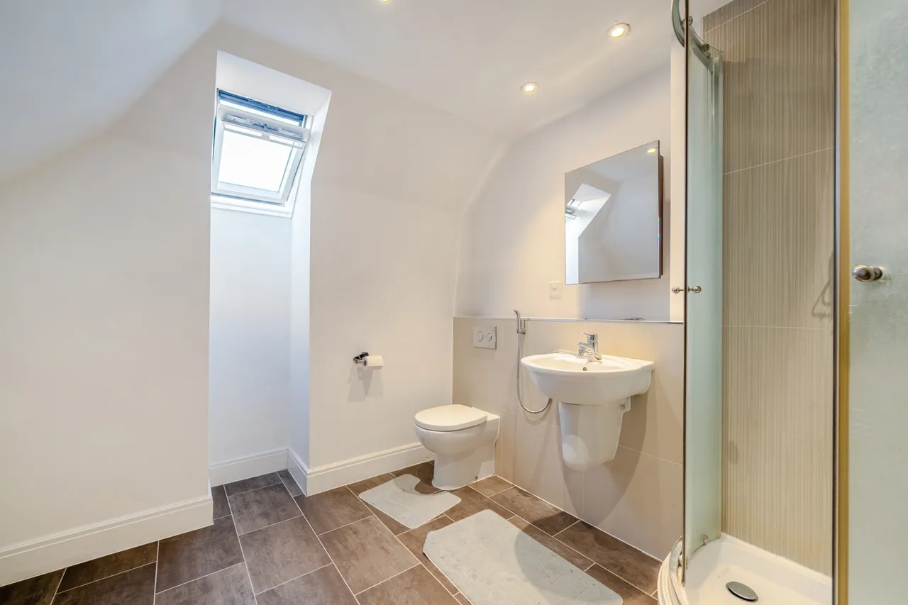 Whitchurch Lane, Edgware, HA8, photo 12
