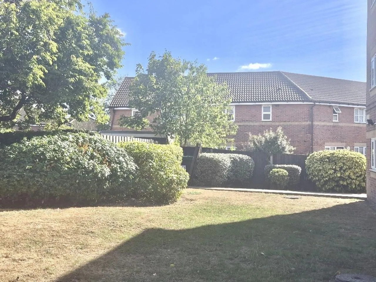 Lowden Road, Southall, UB1, photo 16