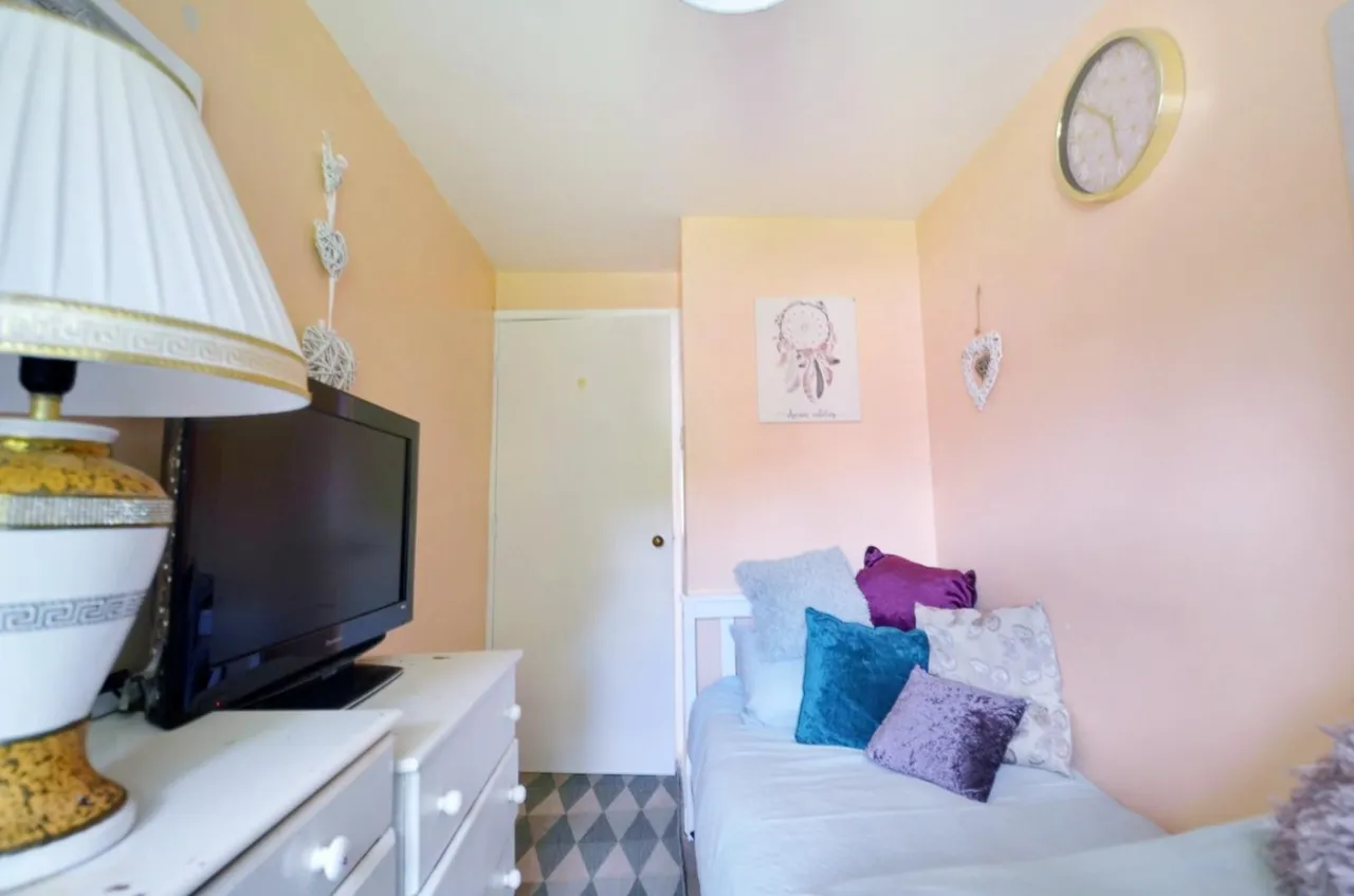 Lowden Road, Southall, UB1, photo 4