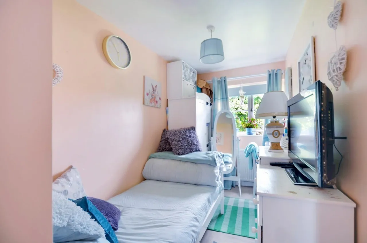 Lowden Road, Southall, UB1, photo 5