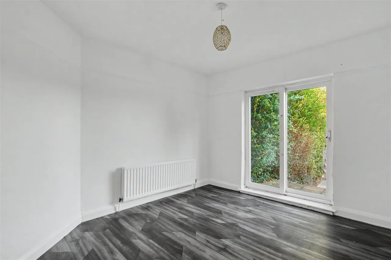 Anderson Crescent, Beeston, NG9, photo 3