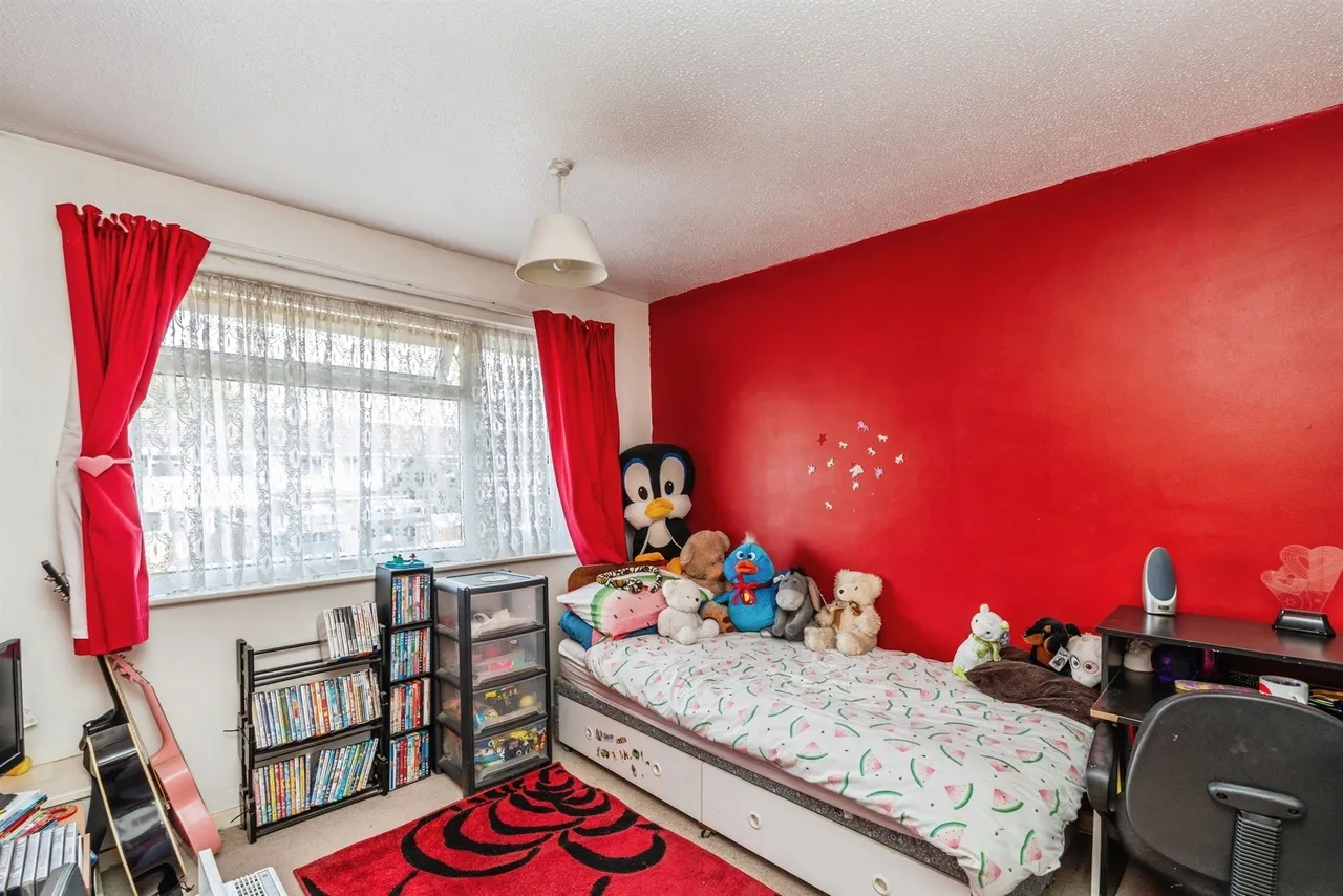 Hunters Crescent, Romsey, photo 9