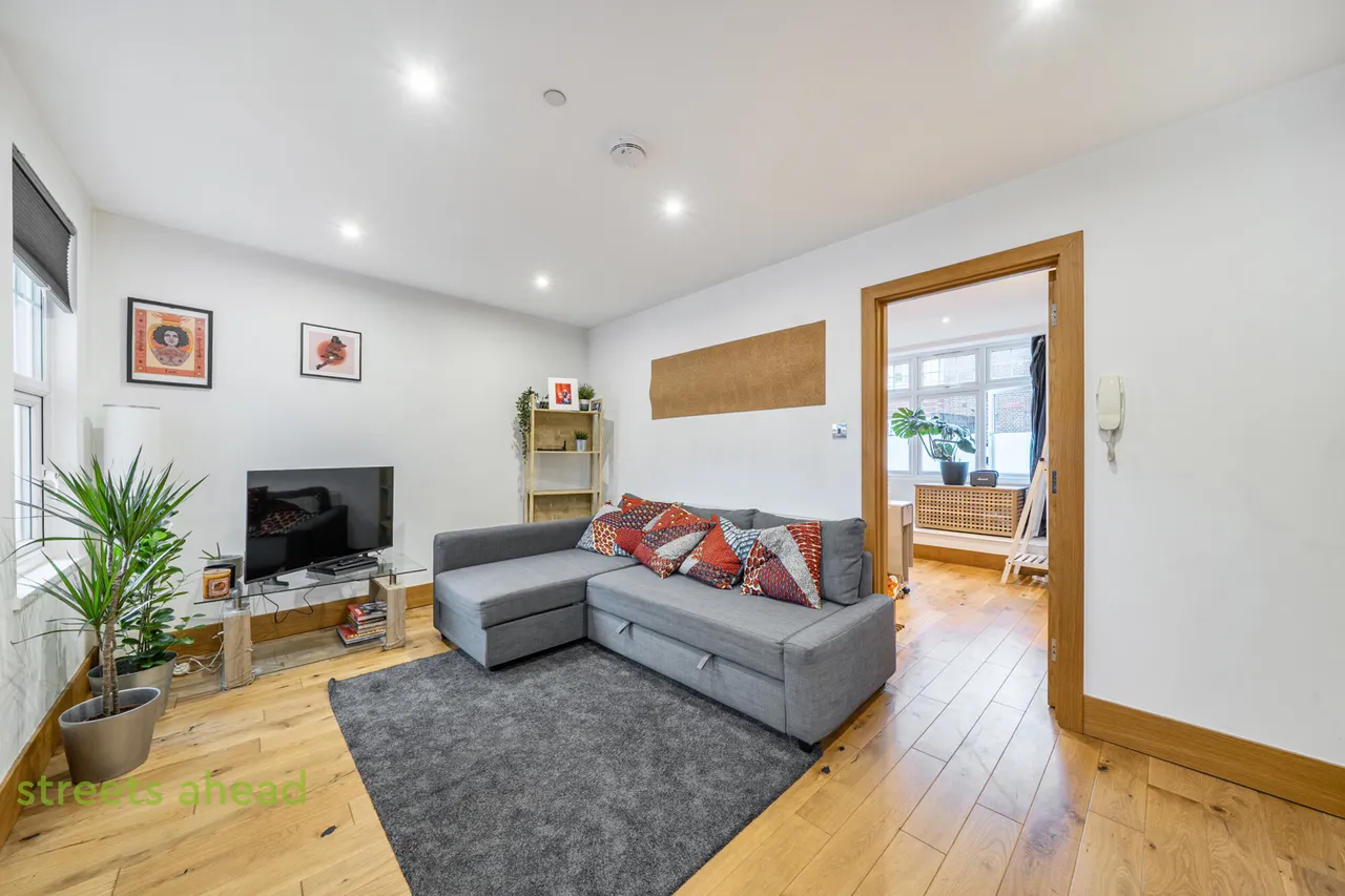 Selsdon Road, South Croydon, CR2, photo 8