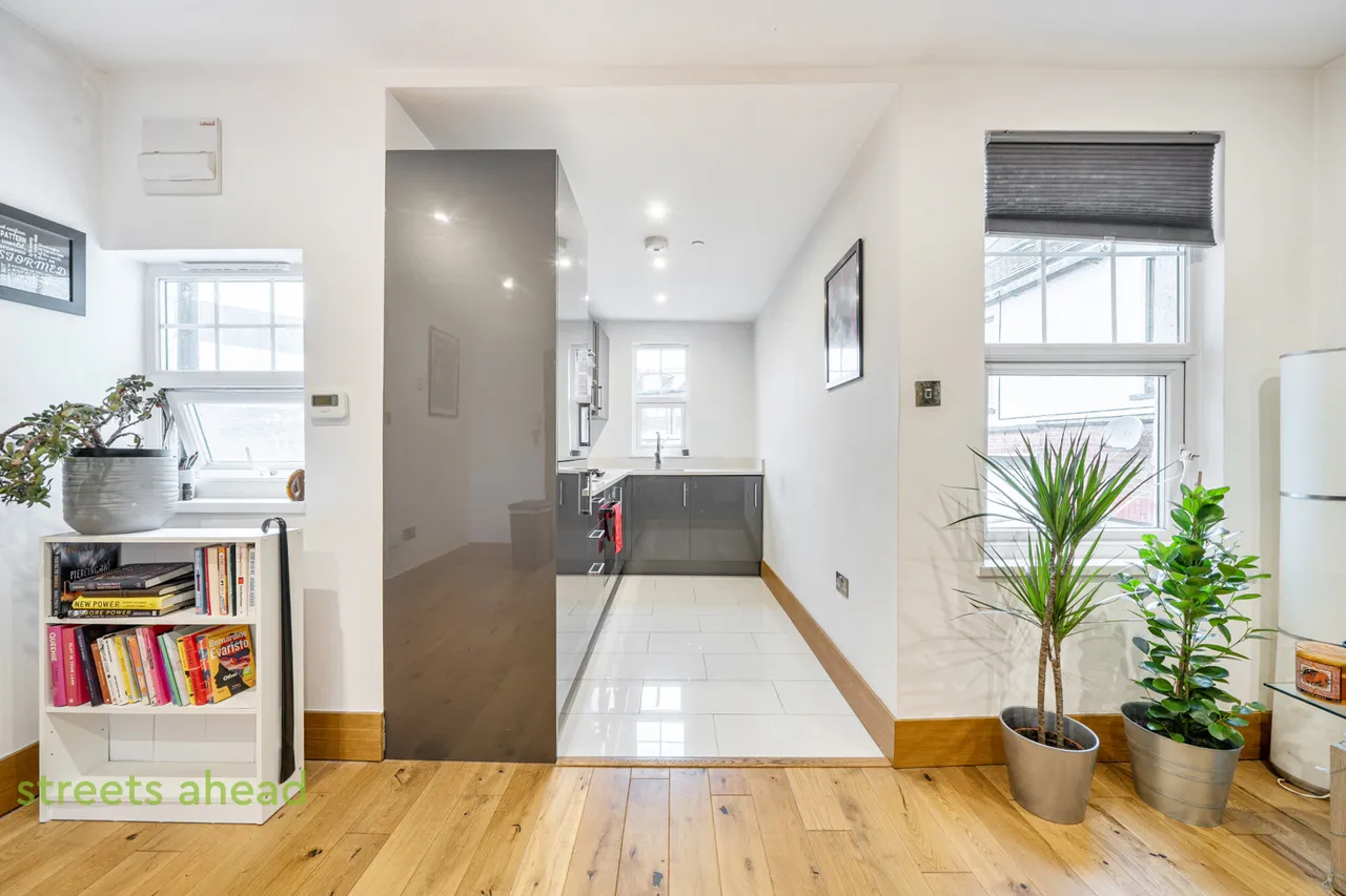 Selsdon Road, South Croydon, CR2, photo 12