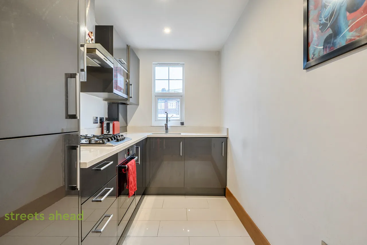 Selsdon Road, South Croydon, CR2, photo 13